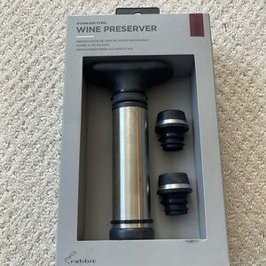 Stainless steel wine preserver